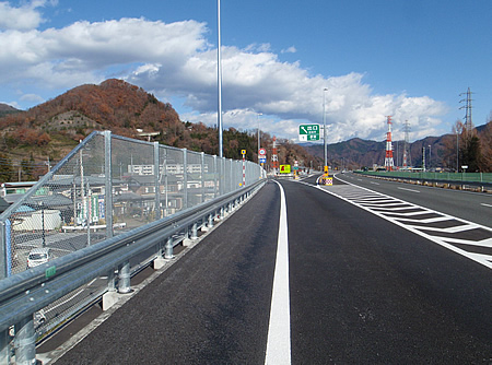 画像 (中央自動車道都留IC西工事)