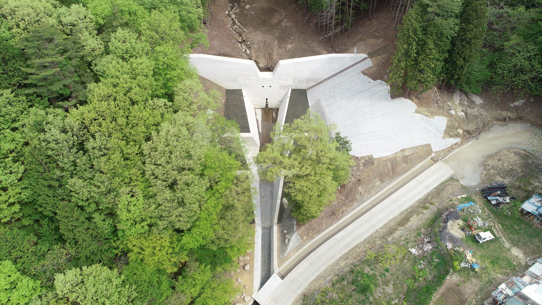 中の入沢砂防工事 一部債務 昭和建設株式会社