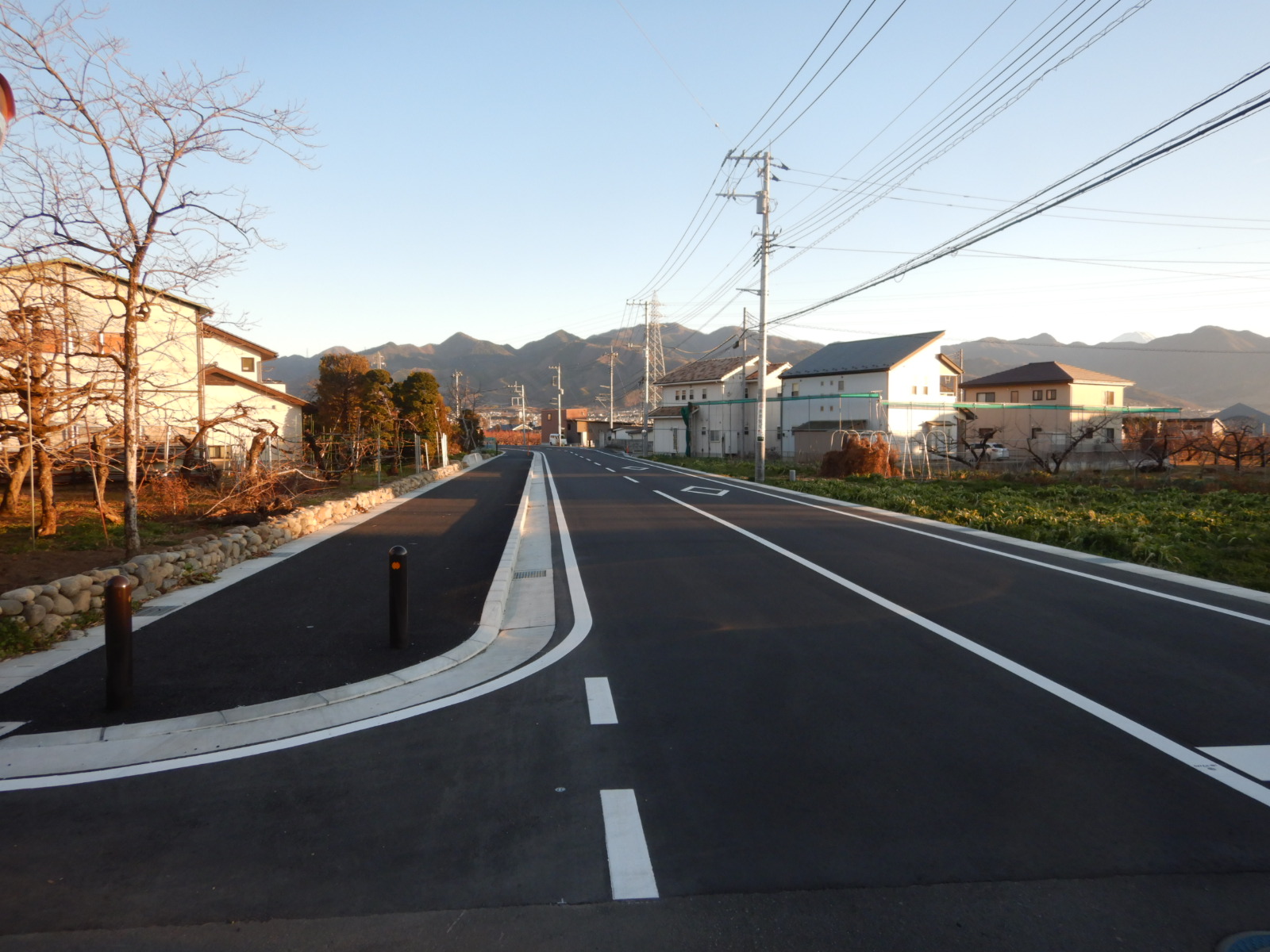 画像 (一般県道市之蔵山梨線　舗装工事)