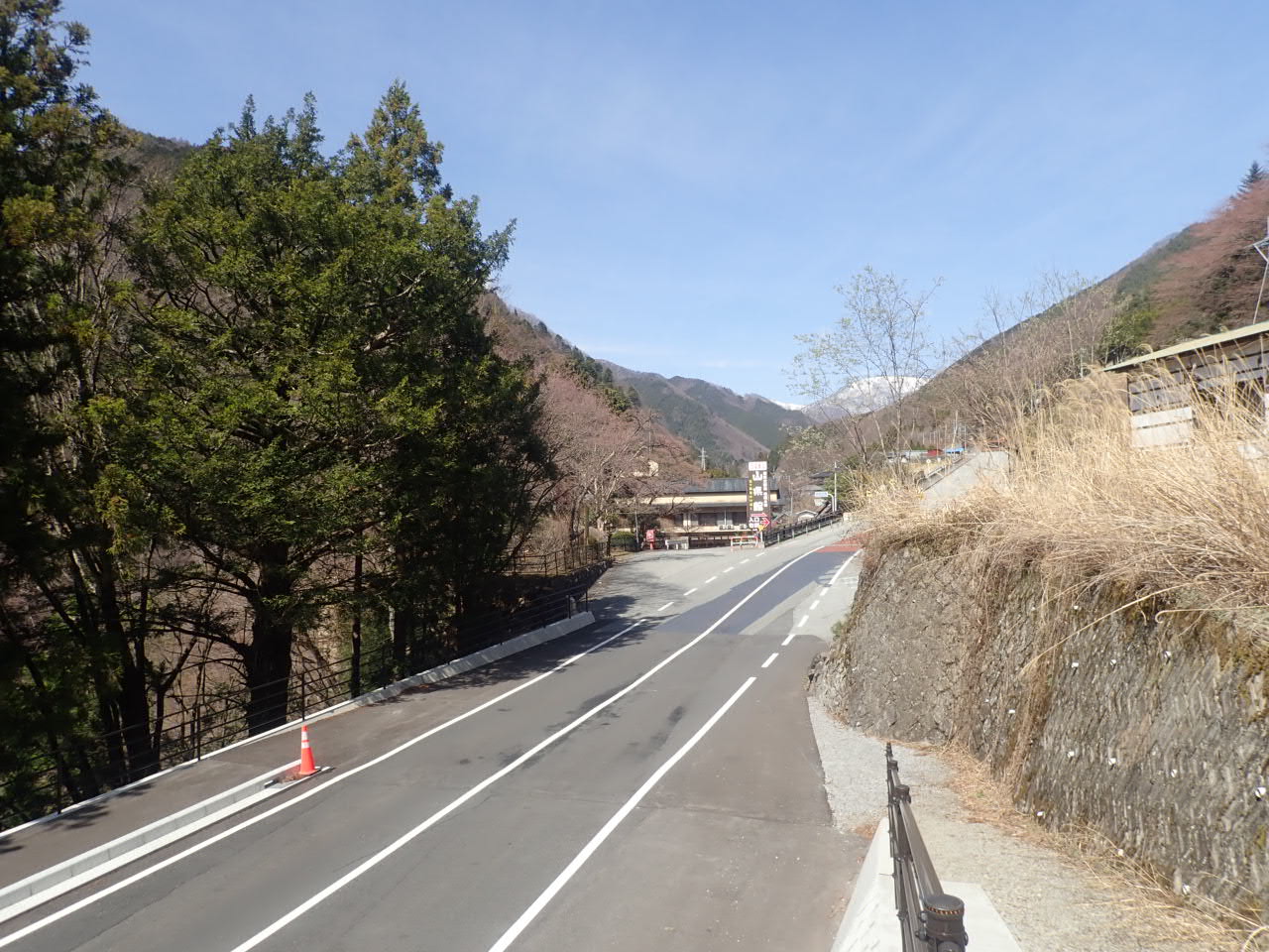 画像 (国道140号　道路工事（明許）)