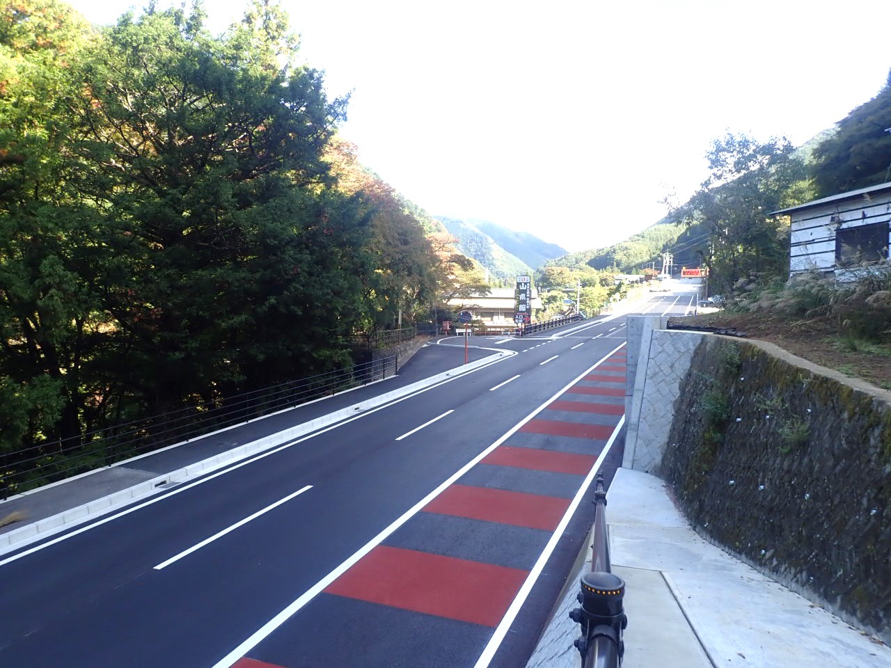 画像 (国道140号　道路工事（明許）)