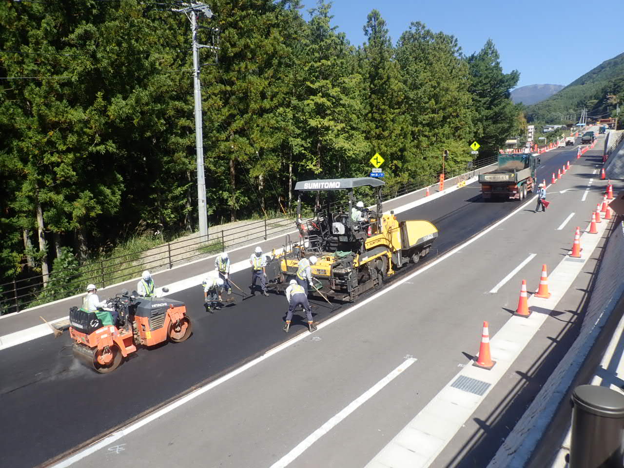 画像 (国道140号　道路工事（明許）)