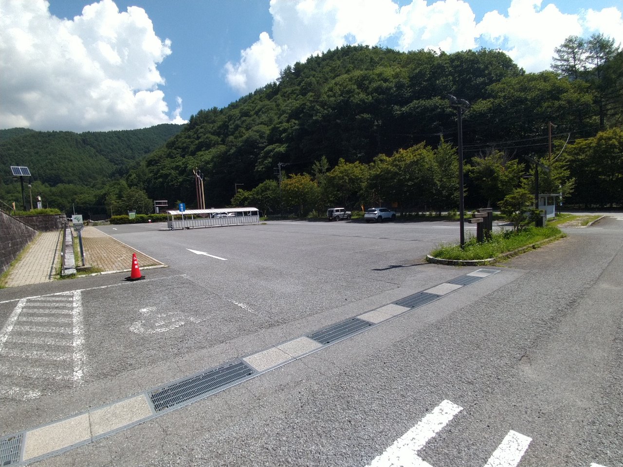 画像 (国道１４０号舗装工事)