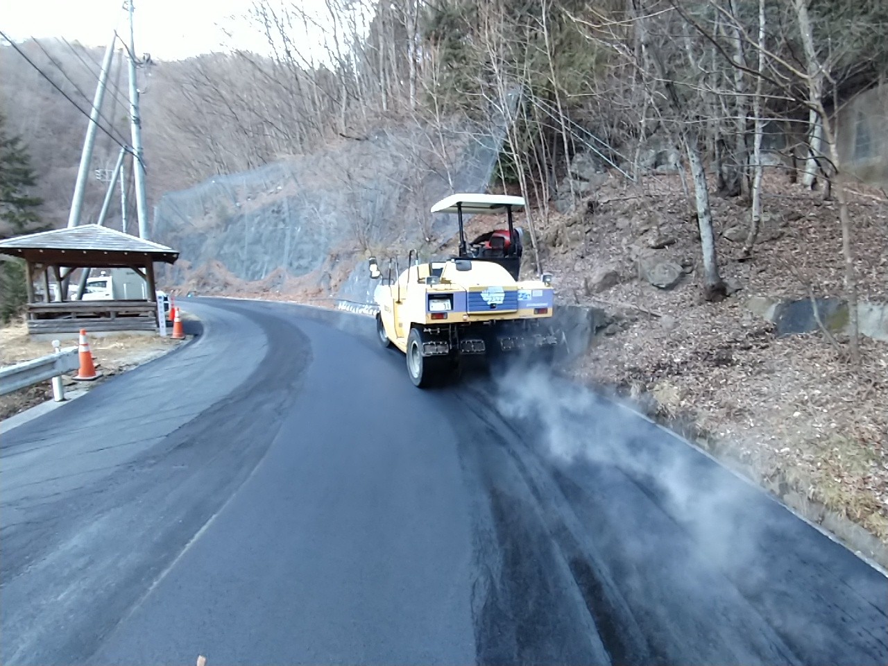 画像 (大菩薩初鹿野線舗装工事)