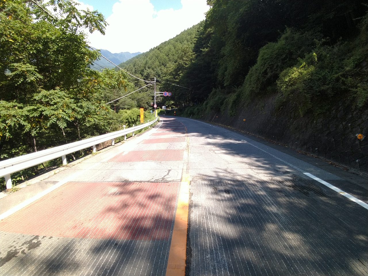 画像 (国道１４０号舗装工事)