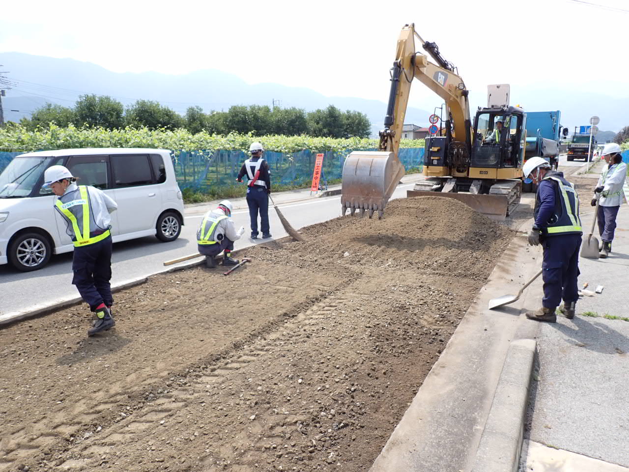 画像 (市道下塩後３２号線舗装工事)