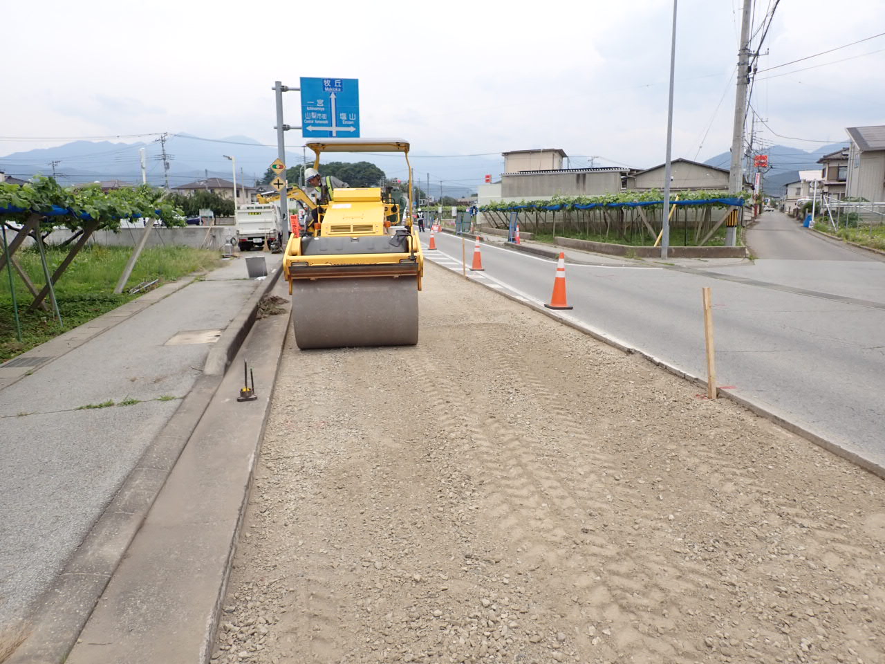 画像 (市道下塩後３２号線舗装工事)