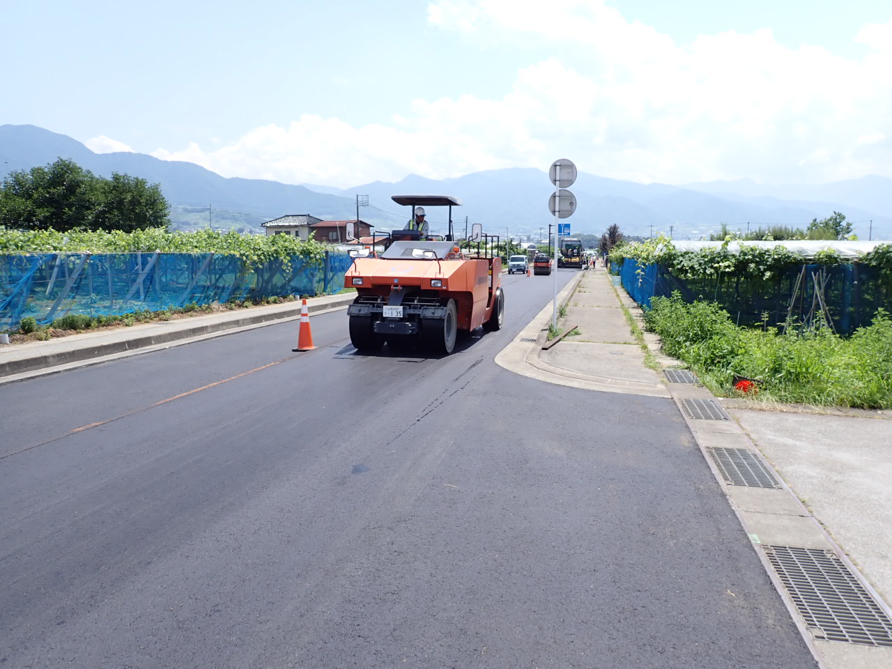 画像 (市道下塩後３２号線舗装工事)