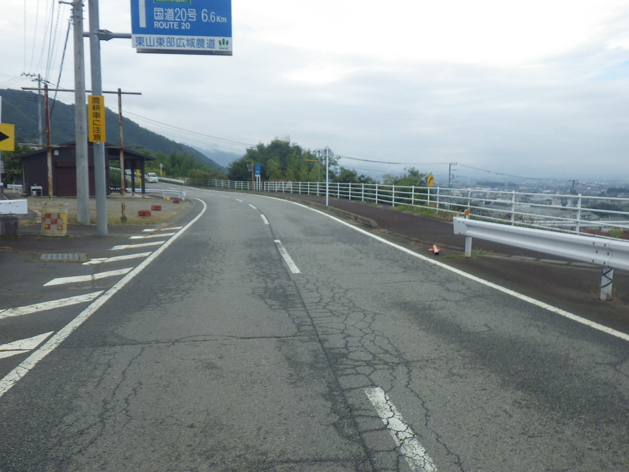 画像 (農道勝沼64号線舗装工事（4工区）)